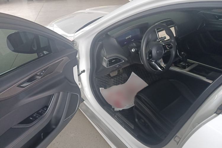 Used Jaguar XEL 2021 2.0T 250 PS R-DYNAMIC S Advanced Sport Edition Driver Seat