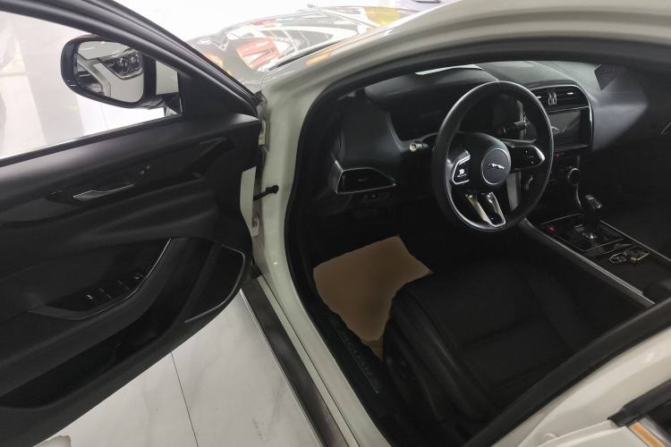 Used Jaguar XEL 2021 2.0T 250 PS S Progressive Elegance Edition Driver Seat