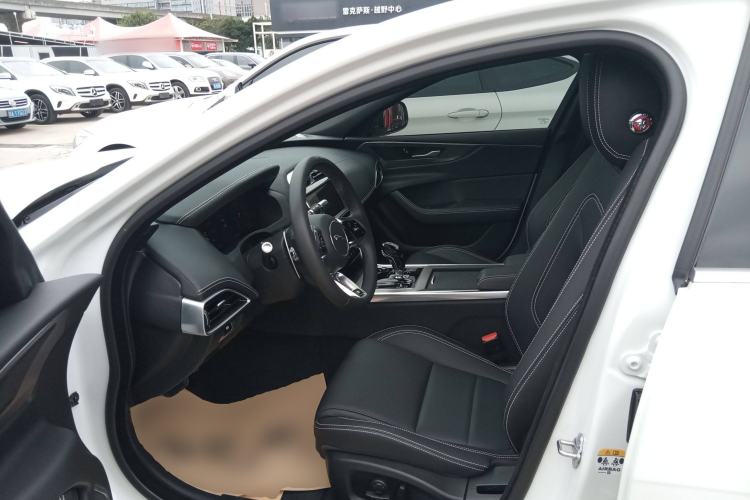 Used Jaguar XEL 2021 2.0T 250 PS R-DYNAMIC S Advanced Sport Edition Driver Seat