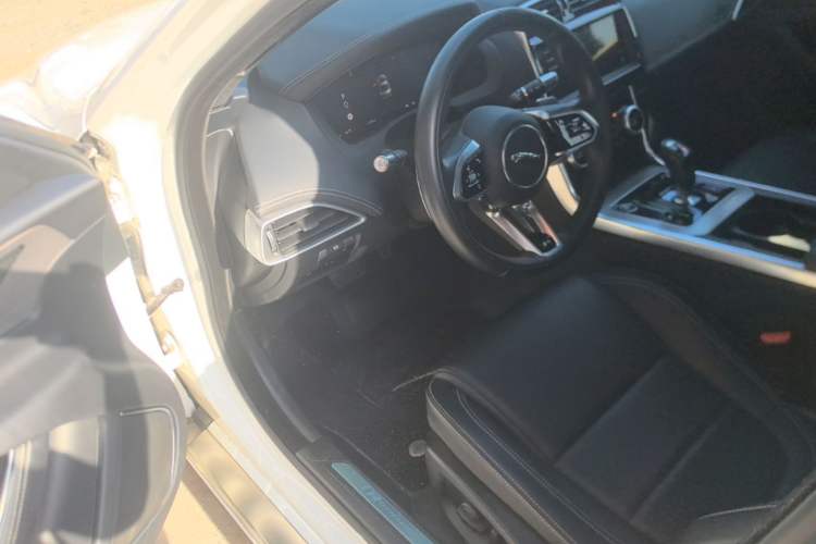 Used Jaguar XEL 2021 2.0T 250 PS R-DYNAMIC S Advanced Sport Edition Driver Seat
