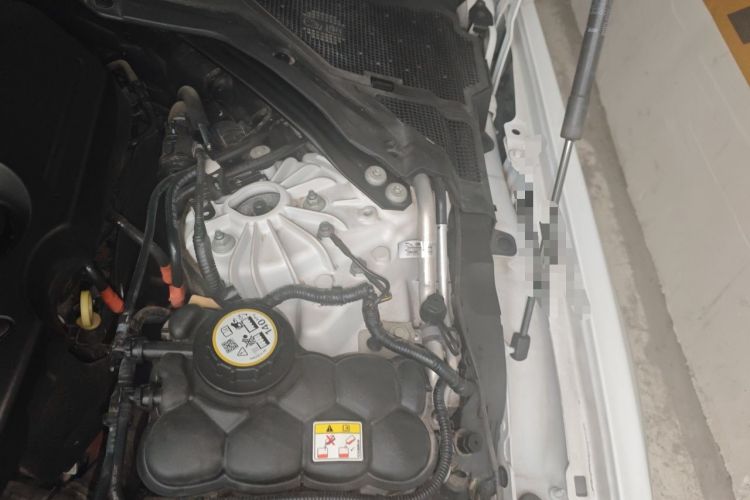 Used Jaguar XEL 2021 2.0T 250 PS Black Edition Sport Version Engine Bay Left