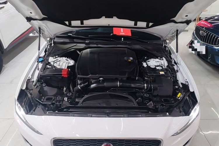 Used Jaguar XEL 2021 2.0T 200PS R-DYNAMIC Youth Sports Edition Engine Bay