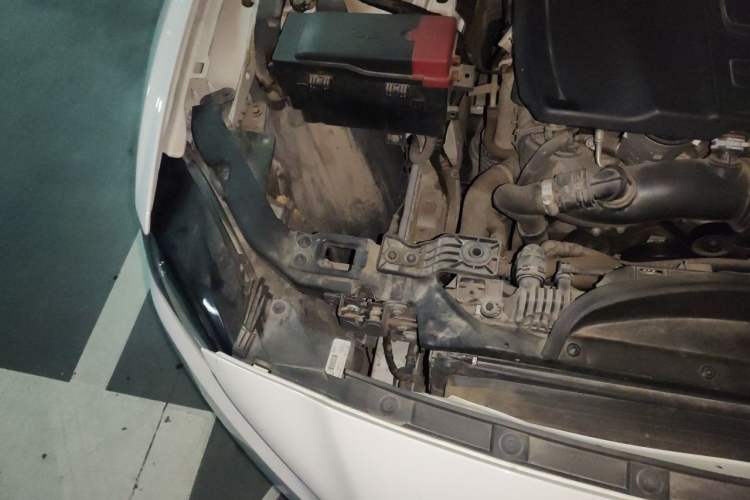 Used Jaguar XEL 2021 2.0T 200PS R-DYNAMIC Youth Sports Edition Engine Bay Right