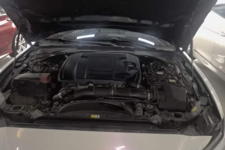 Used Jaguar XEL 2021 2.0T 250 PS S Progressive Elegance Edition Engine Bay