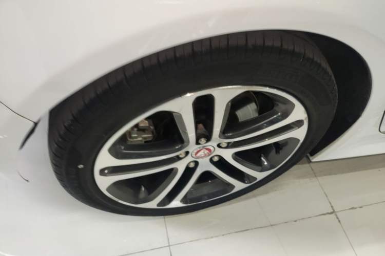 Used Jaguar XEL 2021 2.0T 250 PS R-DYNAMIC S Advanced Sport Edition Exterior 2
