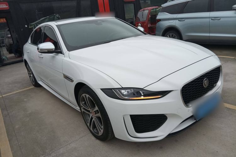 Used Jaguar XEL 2021 2.0T 250 PS R-DYNAMIC S Advanced Sport Edition Front Right 45 Deg
