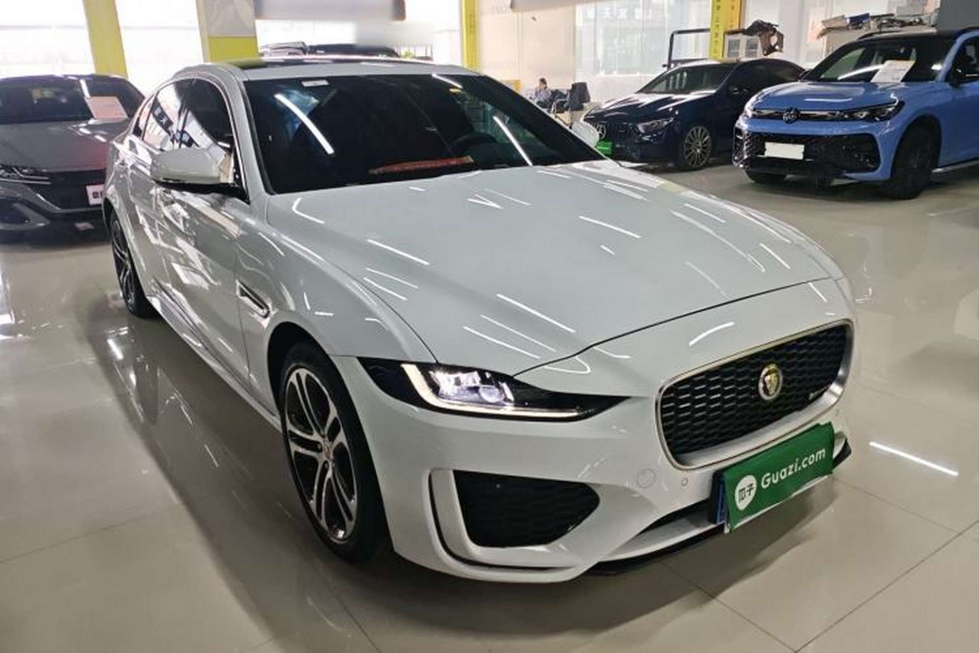 Used Jaguar XEL 2021 2.0T 250 PS R-DYNAMIC S Advanced Sport Edition Front Right 45 Deg