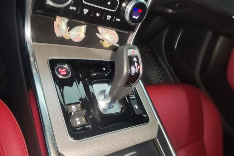Used Jaguar XEL 2021 2.0T 250 PS R-DYNAMIC S Advanced Sport Edition Gear Lever