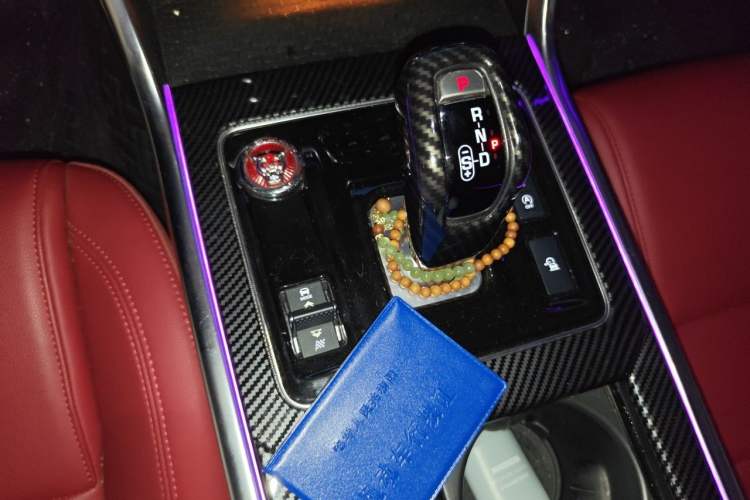 Used Jaguar XEL 2021 2.0T 250 PS R-DYNAMIC S Advanced Sport Edition Gear Lever