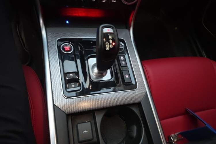 Used Jaguar XEL 2021 2.0T 250 PS R-DYNAMIC S Advanced Sport Edition Gear Lever