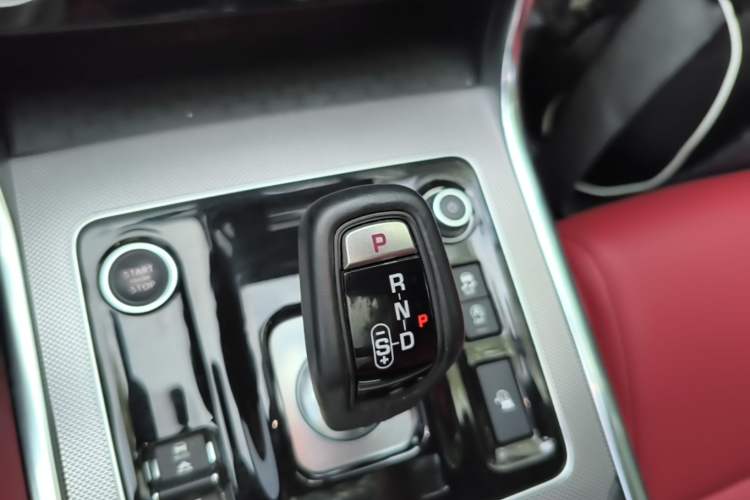 Used Jaguar XEL 2021 2.0T 250 PS R-DYNAMIC S Advanced Sport Edition Gear Lever