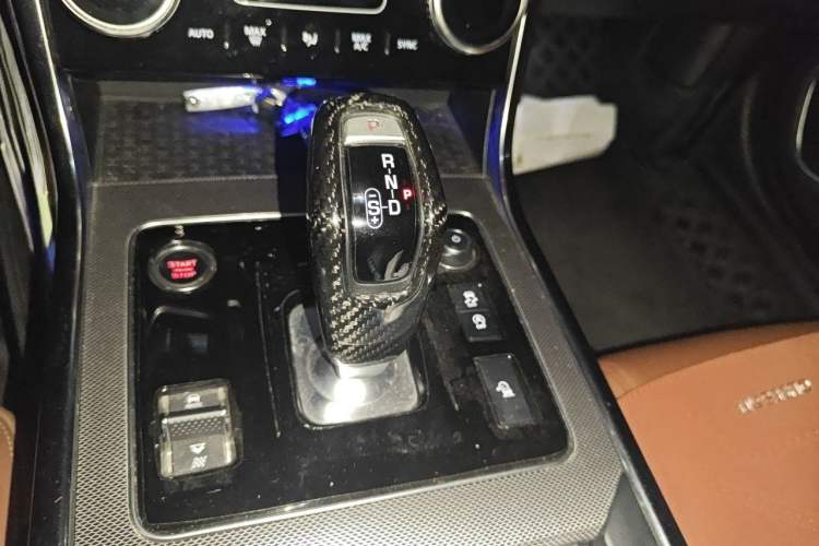 Used Jaguar XEL 2021 2.0T 250 PS R-DYNAMIC S Advanced Sport Edition Gear Lever
