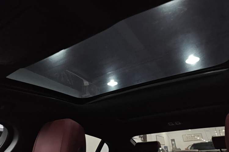 Used Jaguar XEL 2021 2.0T 250 PS R-DYNAMIC S Advanced Sport Edition Headliner