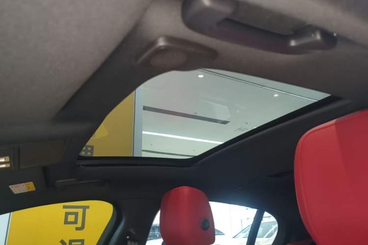 Used Jaguar XEL 2021 2.0T 250 PS Black Edition Sport Version Headliner
