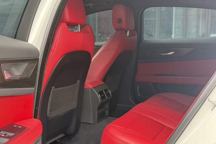 Used Jaguar XEL 2021 2.0T 250 PS Black Edition Sport Version Interior 2