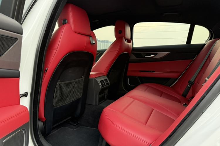 Used Jaguar XEL 2021 2.0T 250 PS R-DYNAMIC S Advanced Sport Edition Interior 3