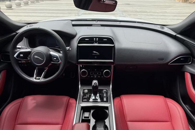 Used Jaguar XEL 2021 2.0T 250 PS Black Edition Sport Version Interior 3