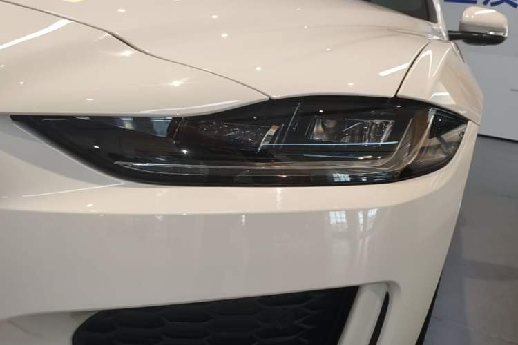 Used Jaguar XEL 2021 2.0T 250 PS Black Edition Sport Version Left Front Headlight