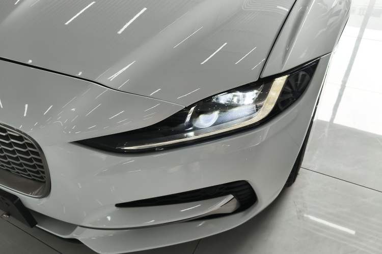 Used Jaguar XEL 2021 2.0T 250 PS S Progressive Elegance Edition Left Front Headlight