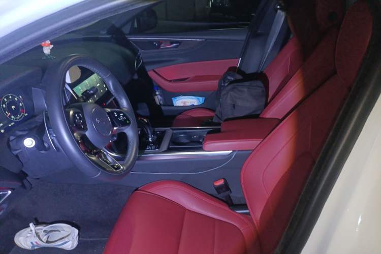 Used Jaguar XEL 2021 2.0T 250 PS R-DYNAMIC S Advanced Sport Edition Left Front Seat