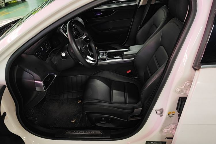 Used Jaguar XEL 2021 2.0T 250 PS S Progressive Elegance Edition Left Front Seat