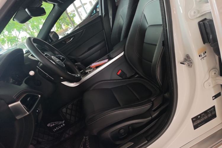 Used Jaguar XEL 2021 2.0T 250 PS R-DYNAMIC S Advanced Sport Edition Left Front Seat