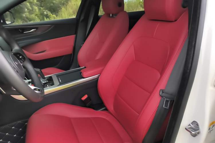 Used Jaguar XEL 2021 2.0T 250 PS R-DYNAMIC S Advanced Sport Edition Left Front Seat