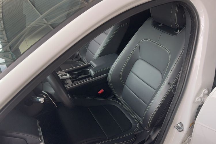 Used Jaguar XEL 2021 2.0T 250 PS R-DYNAMIC S Advanced Sport Edition Left Front Seat