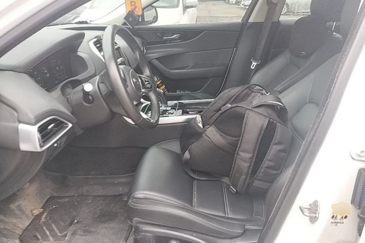 Used Jaguar XEL 2021 2.0T 250 PS S Progressive Elegance Edition Left Front Seat