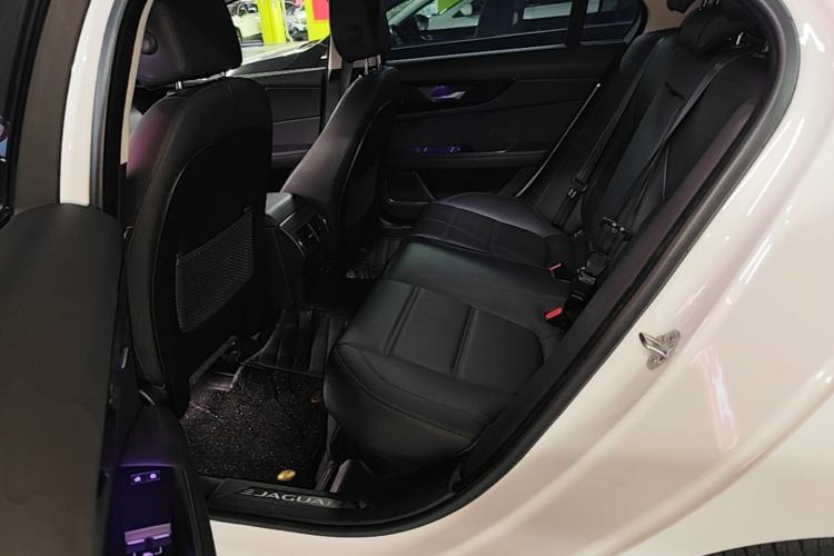 Used Jaguar XEL 2021 2.0T 250 PS S Progressive Elegance Edition Left Rear Seat