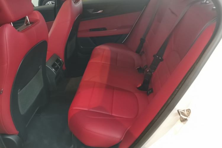 Used Jaguar XEL 2021 2.0T 250 PS Black Edition Sport Version Left Rear Seat