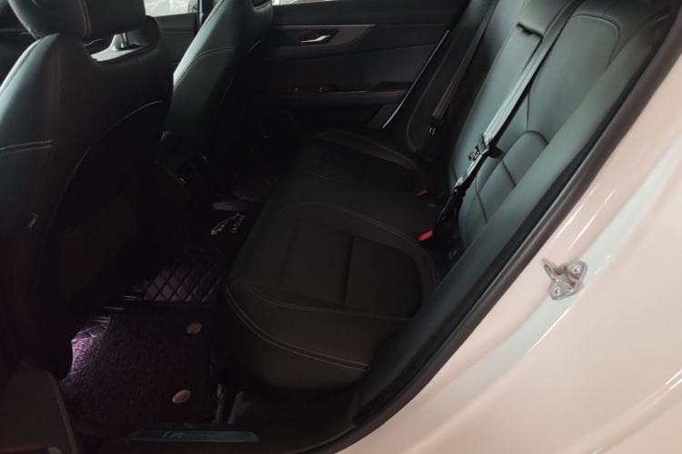 Used Jaguar XEL 2021 2.0T 250 PS R-DYNAMIC S Advanced Sport Edition Left Rear Seat