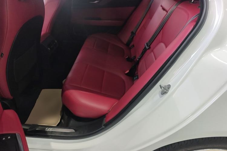 Used Jaguar XEL 2021 2.0T 250 PS R-DYNAMIC S Advanced Sport Edition Left Rear Seat