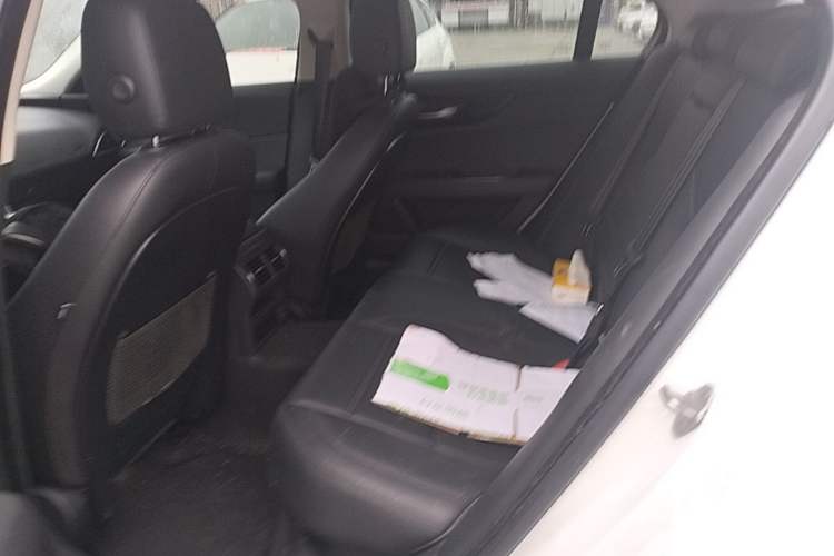 Used Jaguar XEL 2021 2.0T 250 PS S Progressive Elegance Edition Left Rear Seat