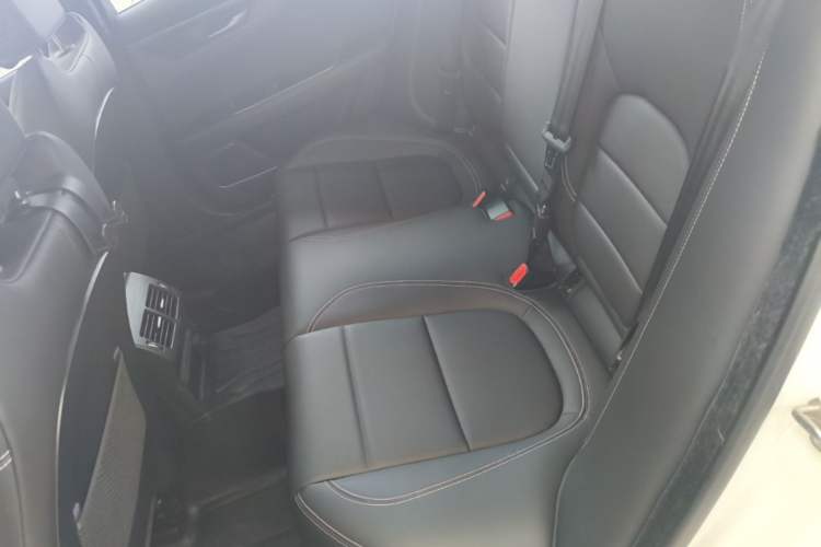 Used Jaguar XEL 2021 2.0T 200PS R-DYNAMIC Youth Sports Edition Left Rear Seat