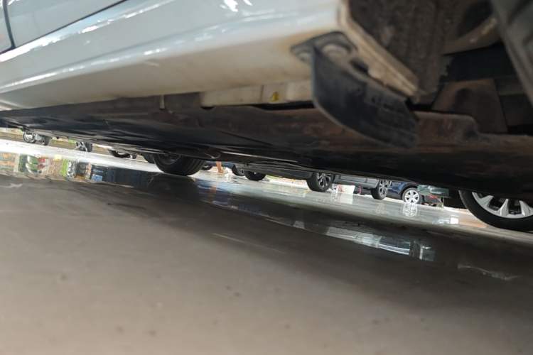 Used Jaguar XEL 2021 2.0T 250 PS R-DYNAMIC S Advanced Sport Edition Left Side Sill