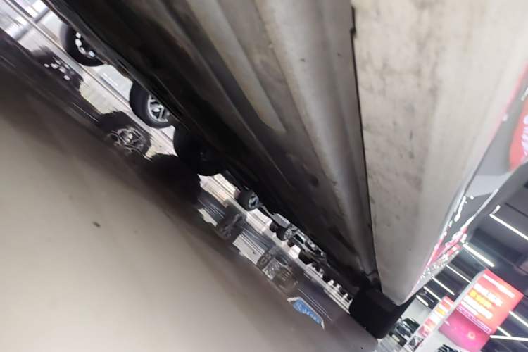 Used Jaguar XEL 2021 2.0T 200PS R-DYNAMIC Youth Sports Edition Left Side Sill