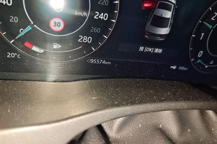 Used Jaguar XEL 2021 2.0T 250 PS R-DYNAMIC S Advanced Sport Edition Odometer Close Up