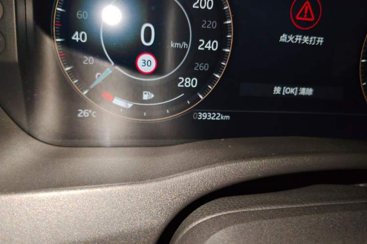 Used Jaguar XEL 2021 2.0T 250 PS R-DYNAMIC S Advanced Sport Edition Odometer Close Up