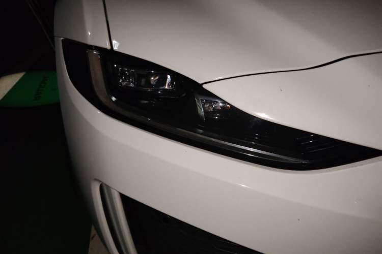 Used Jaguar XEL 2021 2.0T 250 PS R-DYNAMIC S Advanced Sport Edition Right Front Headlight