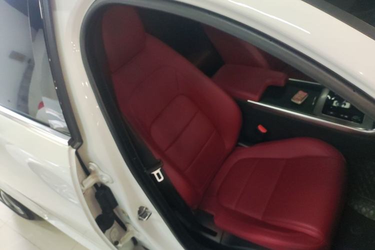 Used Jaguar XEL 2021 2.0T 250 PS R-DYNAMIC S Advanced Sport Edition Right Front Seat