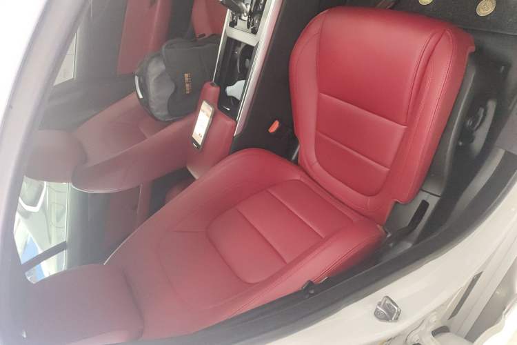 Used Jaguar XEL 2021 2.0T 250 PS R-DYNAMIC S Advanced Sport Edition Right Front Seat