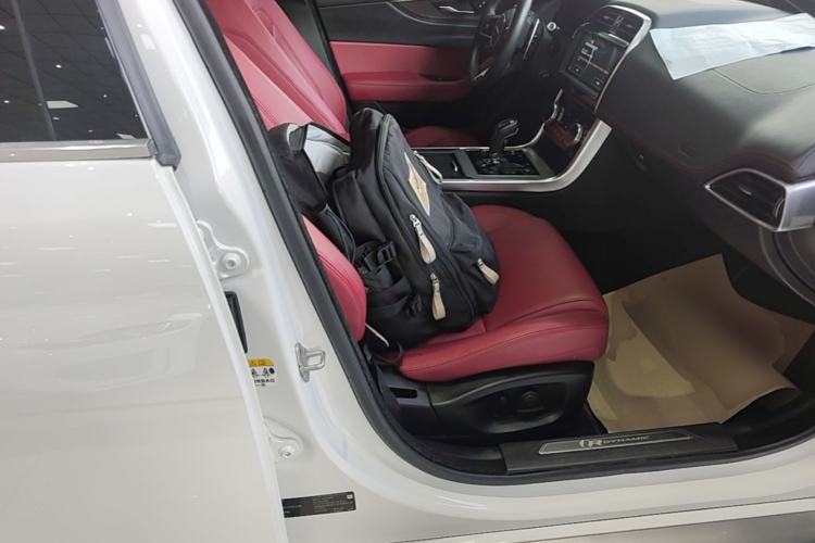 Used Jaguar XEL 2021 2.0T 250 PS R-DYNAMIC S Advanced Sport Edition Right Front Seat