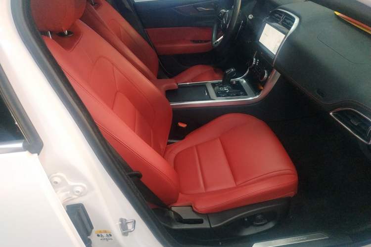 Used Jaguar XEL 2021 2.0T 250 PS R-DYNAMIC S Advanced Sport Edition Right Front Seat