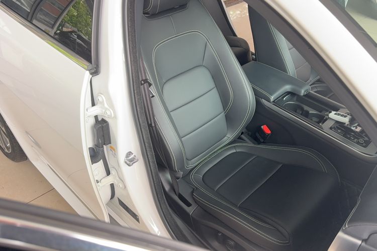 Used Jaguar XEL 2021 2.0T 250 PS R-DYNAMIC S Advanced Sport Edition Right Front Seat