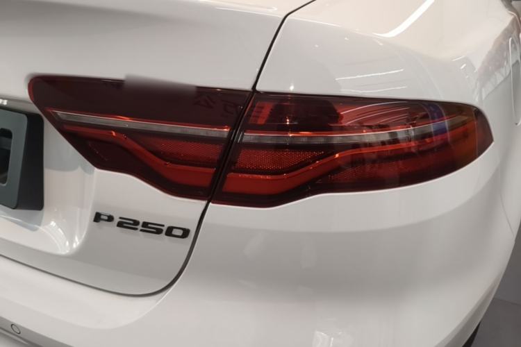 Used Jaguar XEL 2021 2.0T 250 PS Black Edition Sport Version Right Rear Taillight