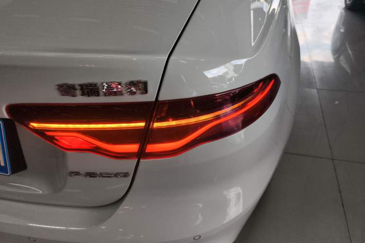 Used Jaguar XEL 2021 2.0T 250 PS S Progressive Elegance Edition Right Rear Taillight