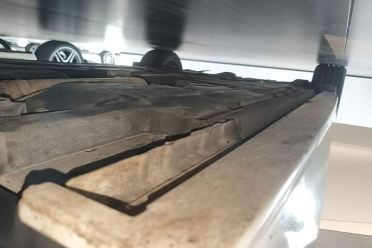 Used Jaguar XEL 2021 2.0T 250 PS Black Edition Sport Version Right Side Sill