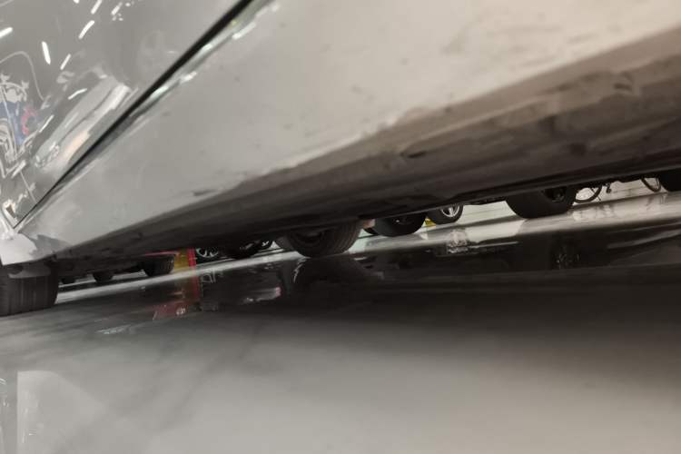 Used Jaguar XEL 2021 2.0T 250 PS S Progressive Elegance Edition Right Side Sill