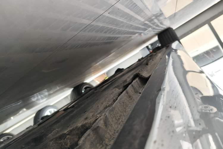 Used Jaguar XEL 2021 2.0T 250 PS S Progressive Elegance Edition Right Side Sill
